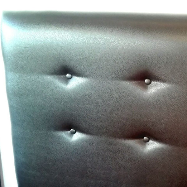 Respaldos de cama con botones